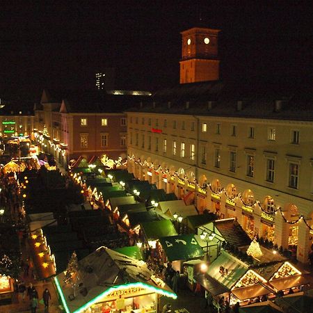 Hotel Am Markt Karlsruhe Exterior photo