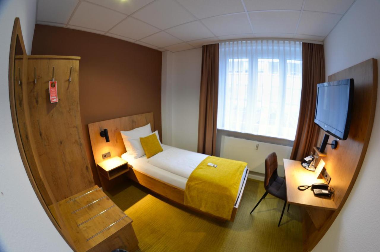 Hotel Am Markt Karlsruhe Exterior photo