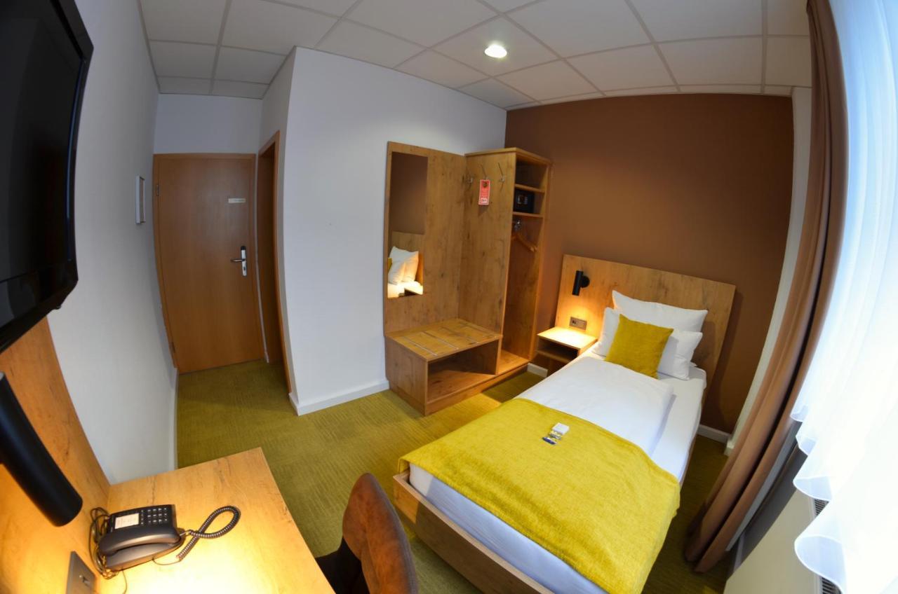 Hotel Am Markt Karlsruhe Exterior photo